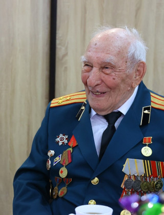Крестьянинов Василий Степанович.