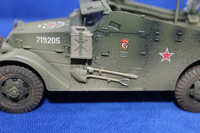 Выставка стендового моделизма военной техники времен Второй мировой войны.